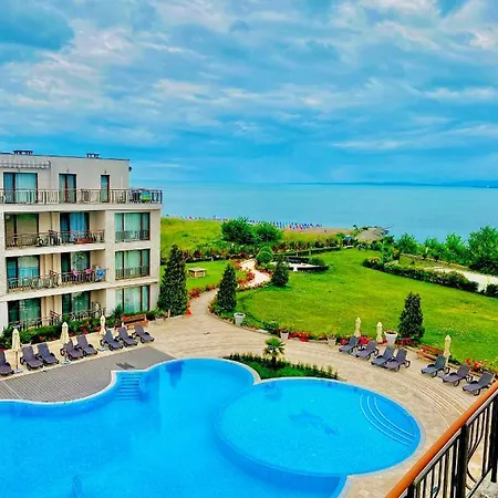 Diamond №1 - Relax Views Sea And Pool Apartmán *